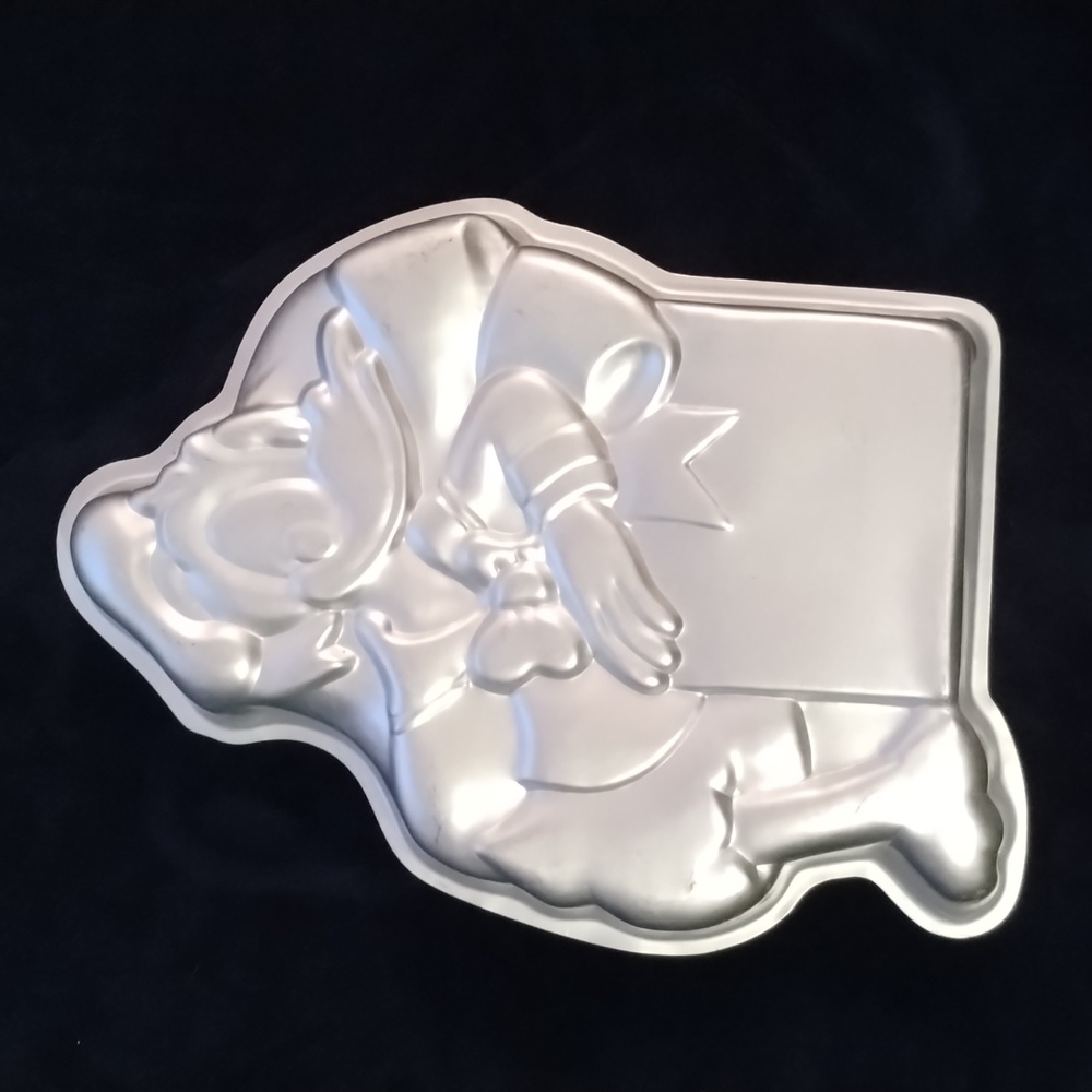 Vintage Wilton Donald Duck cake pan